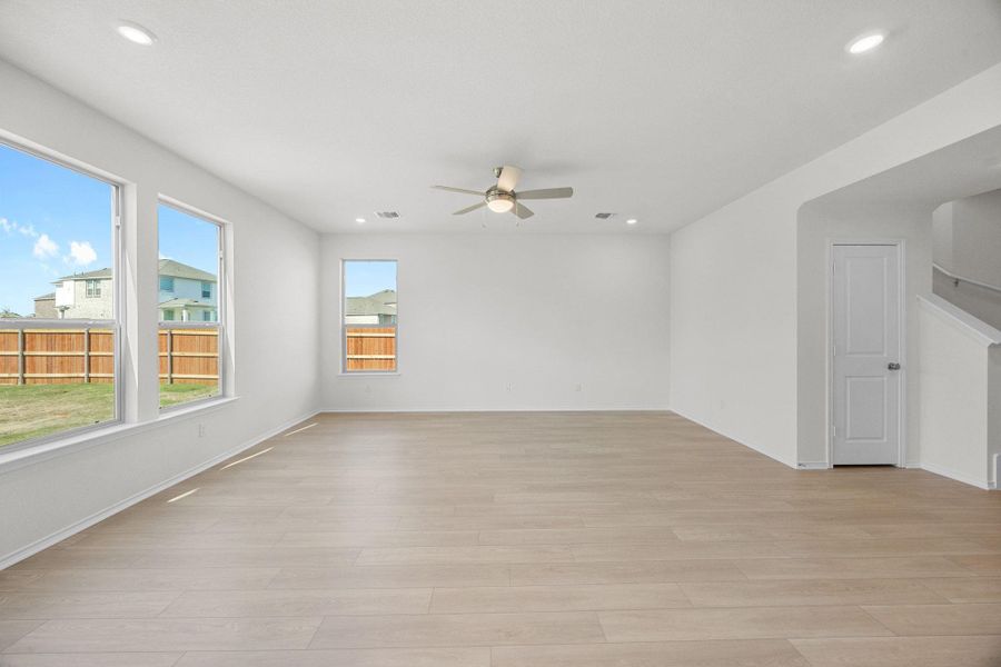 Spacious, unfurnished interior of a new home in Salerno - Heritage Collection, Round Rock (Image 23).