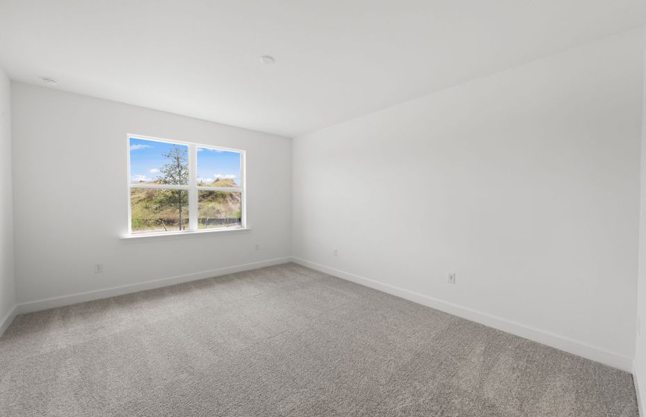 Spacious, unfurnished interior of a new home in Del Webb Oak Creek, North Fort Myers (Image 12). Spacious, unfurnished interior of a new home in Del Webb Oak Creek, North Fort Myers (Image 12).