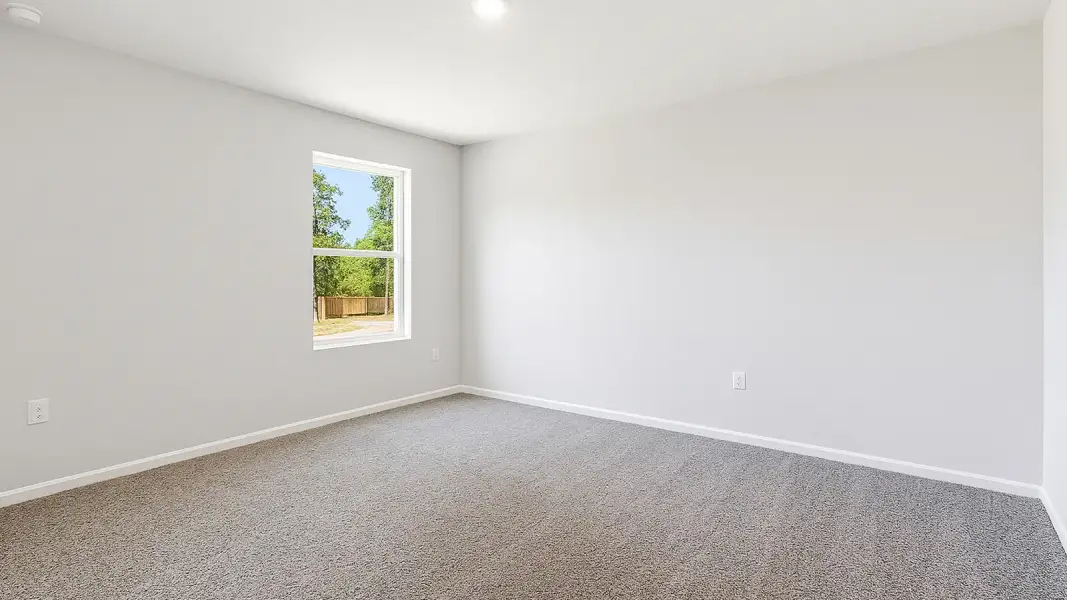 Spacious, unfurnished interior of a new home in Abilene Acres, Tallahassee (Image 25).