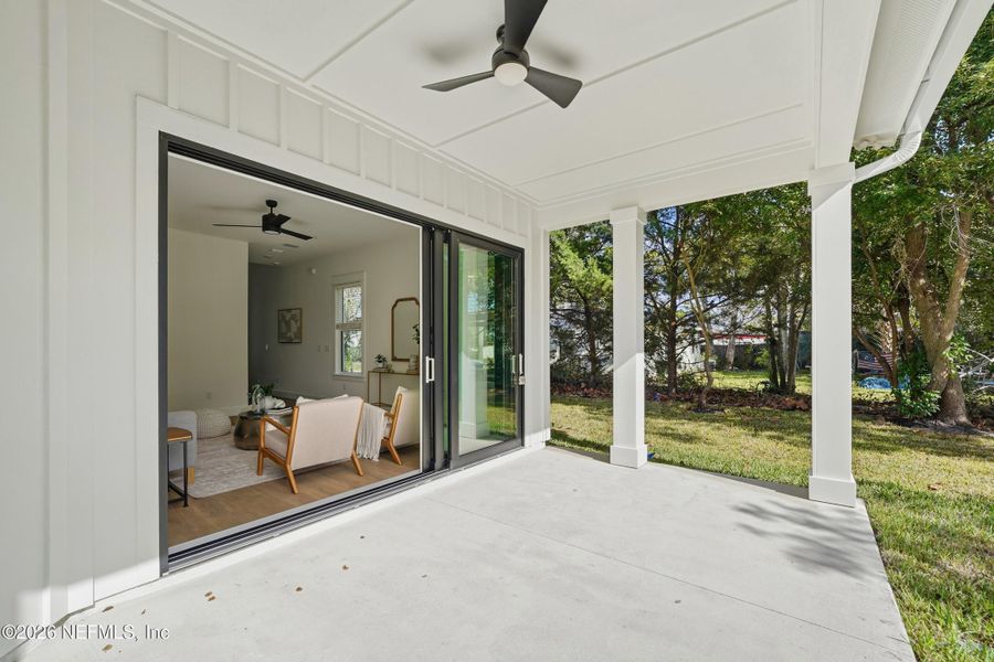 Exterior details and patio area of a home in , Jacksonville Beach (Image 4).