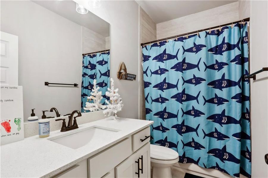 Furnished interior view inside a new home in , Jefferson (Image 35).