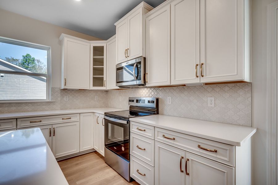 Representative furnished interior of a home built from the Leyland by Beazer Homes in Northbrook, Murrells Inlet (Image 10). Representative furnished interior of a home built from the Leyland by Beazer Homes in Northbrook, Murrells Inlet (Image 10).
