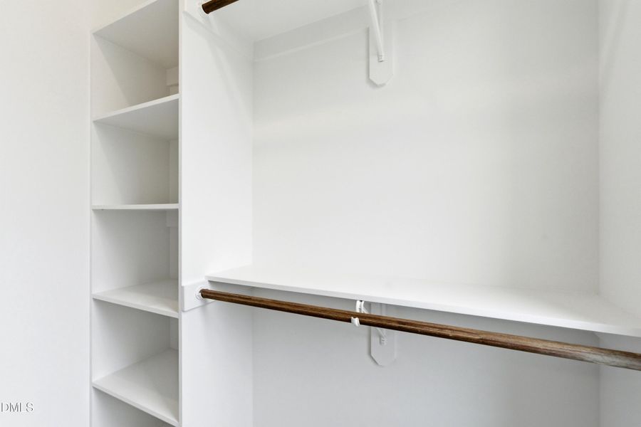 Custom Walk-In Closets