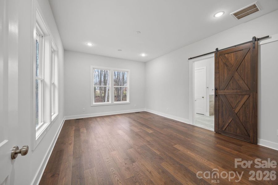 Spacious, unfurnished interior of a new home in , Statesville (Image 25).