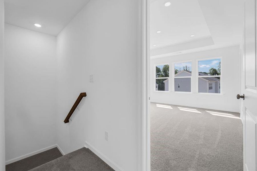 Image 37 of a home in Somerset at Veterans Memorial.