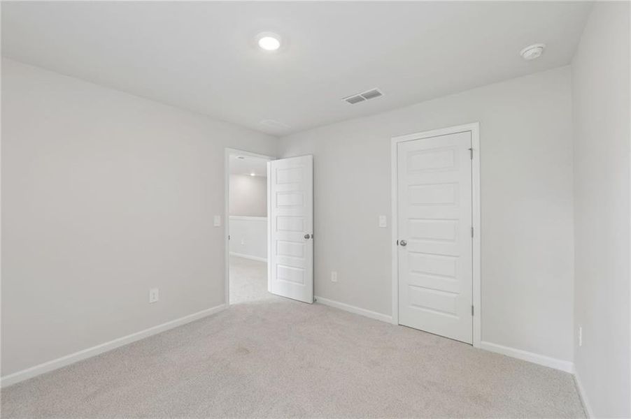 Spacious, unfurnished interior of a new home in Martin Springs - Estate Series, Lawrenceville (Image 51).
