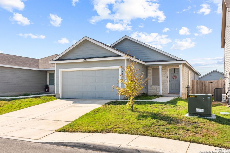 Front exterior of a new home in , San Antonio, TX, highlighting curb appeal (Image 19). Front exterior of a new home in , San Antonio, TX, highlighting curb appeal (Image 19).