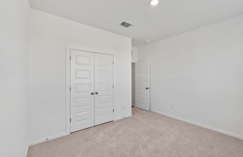 Spacious, unfurnished interior of a new home in Saddleback at Santa Rita Ranch, Liberty Hill (Image 20). Spacious, unfurnished interior of a new home in Saddleback at Santa Rita Ranch, Liberty Hill (Image 20).