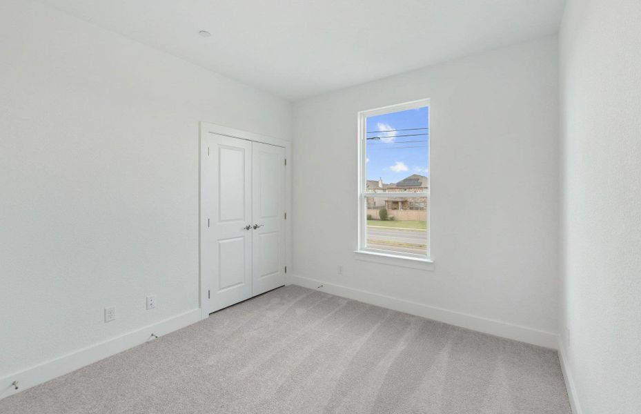 Spacious, unfurnished interior of a new home in Northpoint at Old Settlers, Round Rock (Image 16).