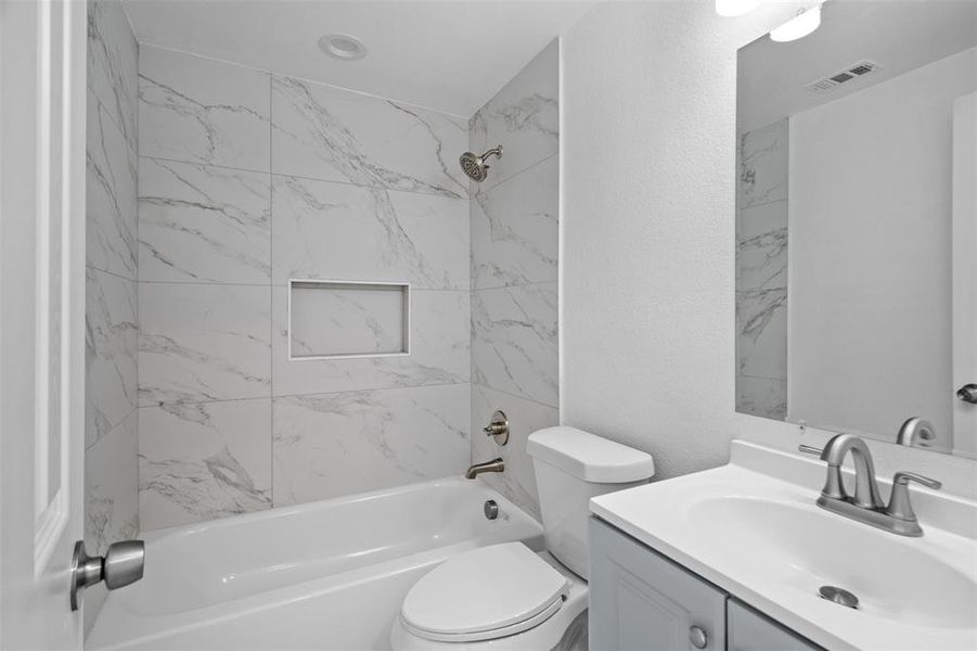 Furnished interior view inside a new home in , Dallas (Image 6). Furnished interior view inside a new home in , Dallas (Image 6).