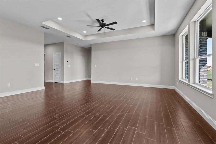Spacious, unfurnished interior of a new home in , Lindale (Image 17). Spacious, unfurnished interior of a new home in , Lindale (Image 17).