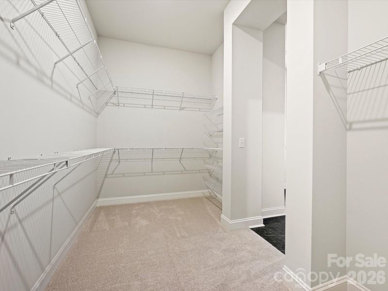 Spacious, unfurnished interior of a new home in Hardy Pond, Rock Hill (Image 31).