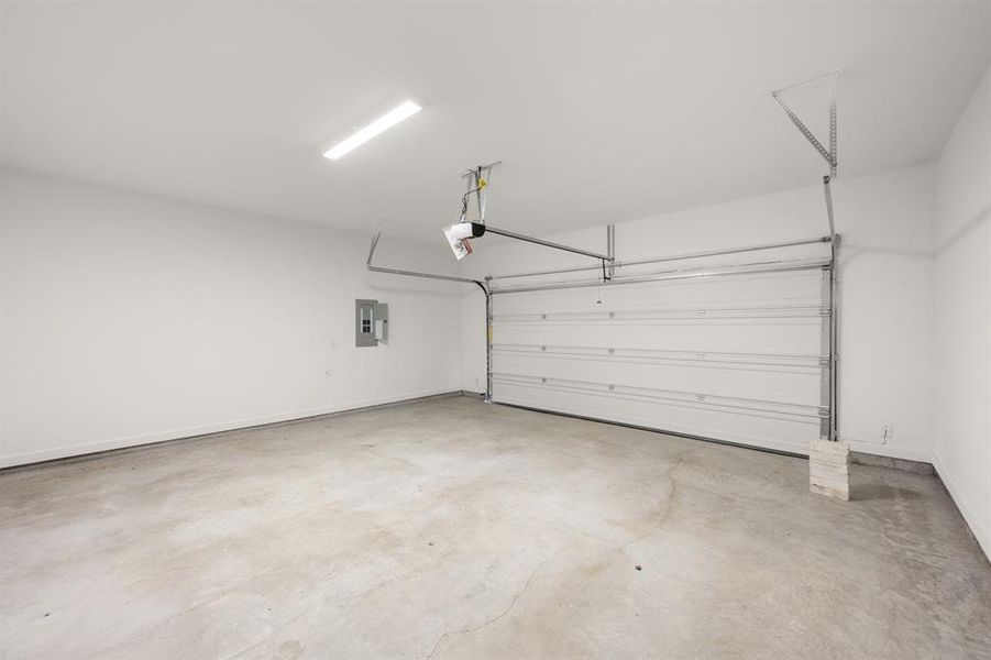 4610 White Buffalo_2221_Birch- Garage-1
