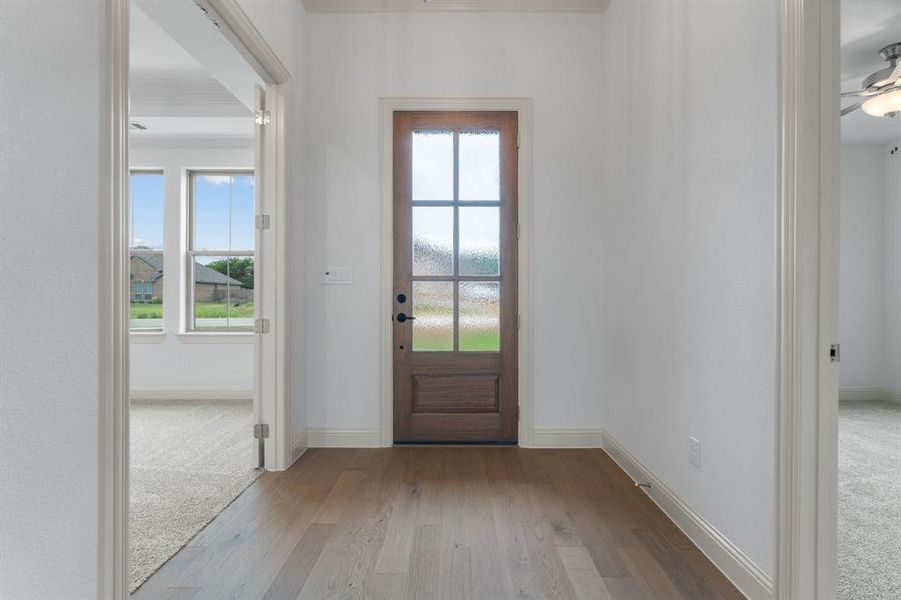 Spacious, unfurnished interior of a new home in , Paradise (Image 15).