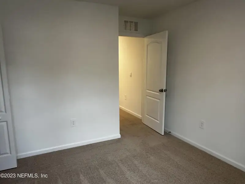 Spacious, unfurnished interior of a new home in , St. Augustine (Image 40).