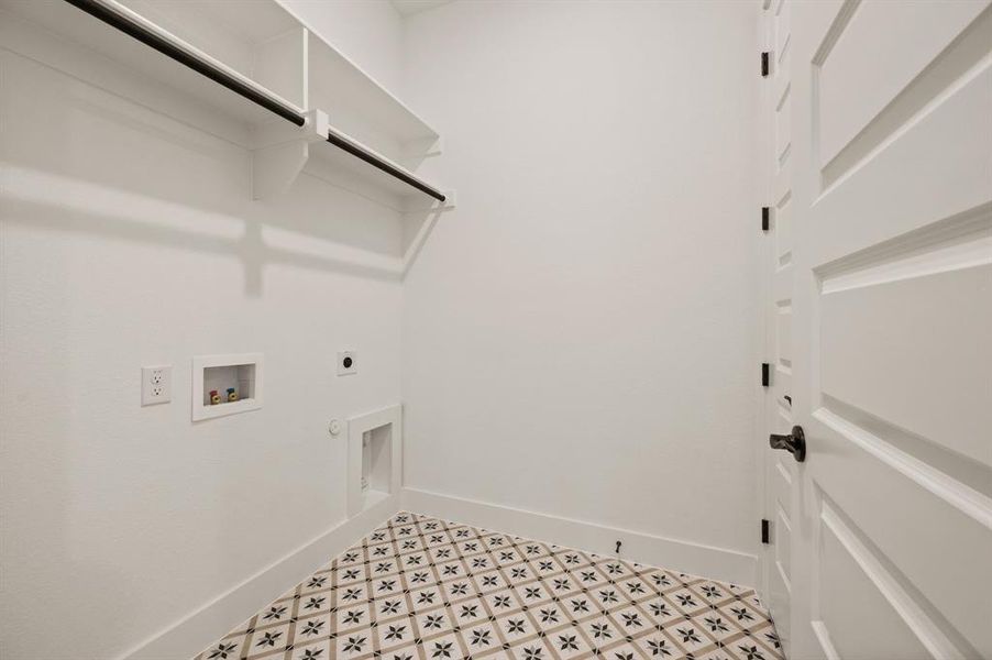 Spacious, unfurnished interior of a new home in Rocky Top Ranch, Reno (Image 36).