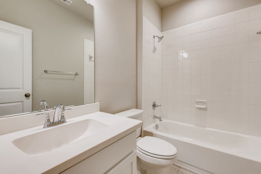 Plan 1140 Secondary Bathroom Representative Image