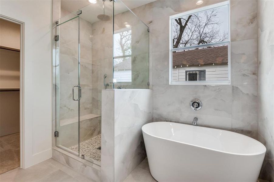 Furnished interior view inside a new home in , Dallas (Image 10).