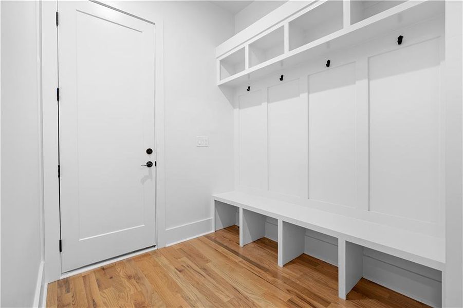 Spacious, unfurnished interior of a new home in , Atlanta (Image 29).