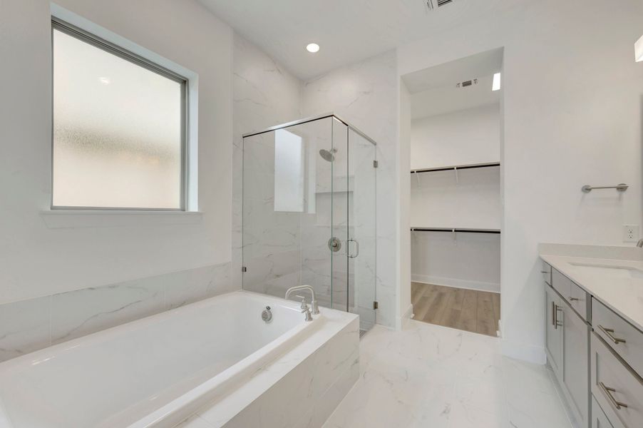Owner's Bath Owner's Bath