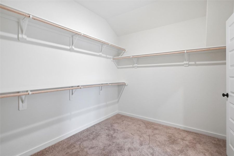 Spacious, unfurnished interior of a new home in Foxtail Palms, Manvel (Image 30). Spacious, unfurnished interior of a new home in Foxtail Palms, Manvel (Image 30).