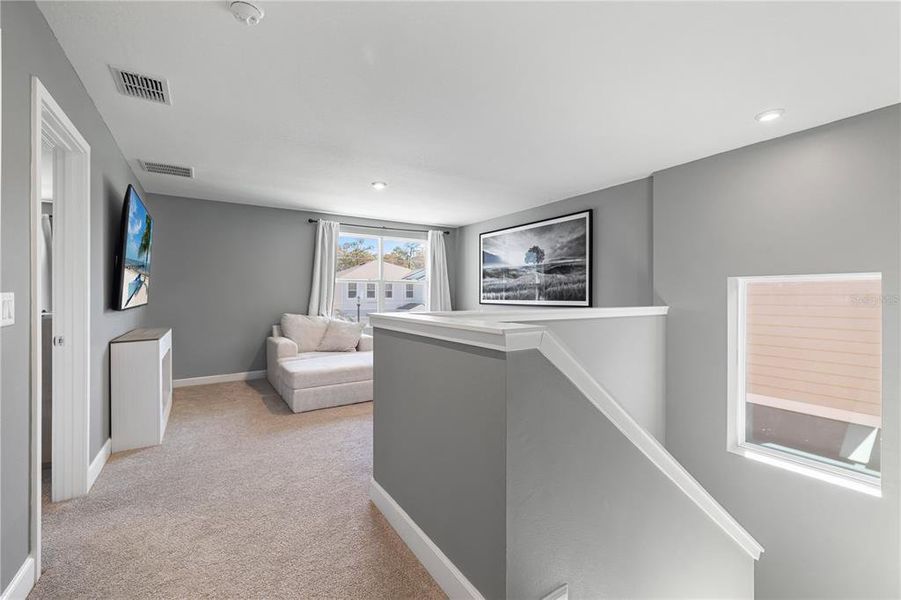 Furnished interior view inside a new home in , Orlando (Image 29).