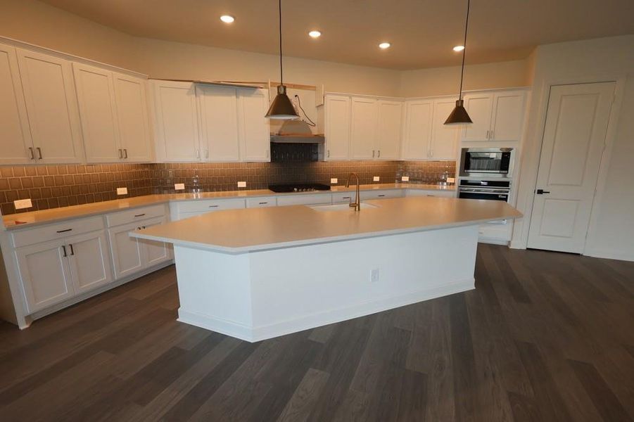 Furnished interior view inside a new home in Riceland 60’ Homesites, Mont Belvieu (Image 5). Furnished interior view inside a new home in Riceland 60’ Homesites, Mont Belvieu (Image 5).