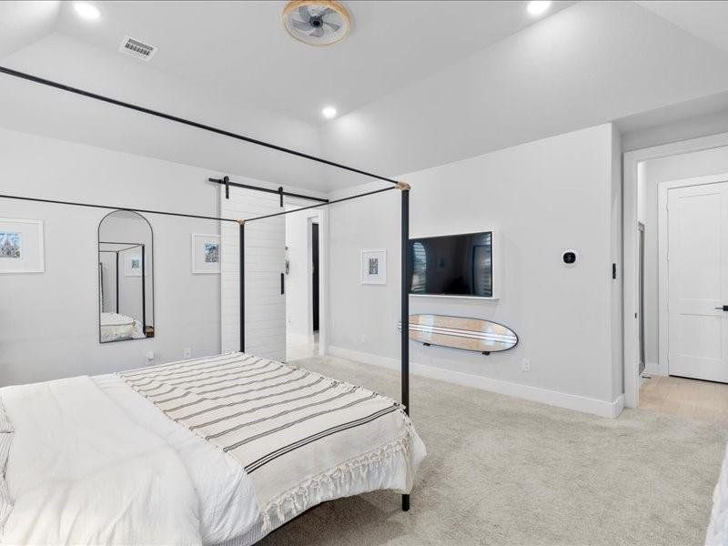 Furnished interior view inside a new home in Canterbury Cove, Forney (Image 25).