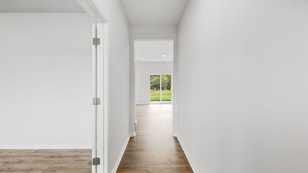 Spacious, unfurnished interior of a new home in Durbin Meadows Traditions, Fountain Inn (Image 18).