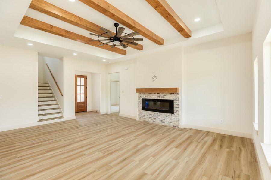 Spacious, unfurnished interior of a new home in , Richwood (Image 31).