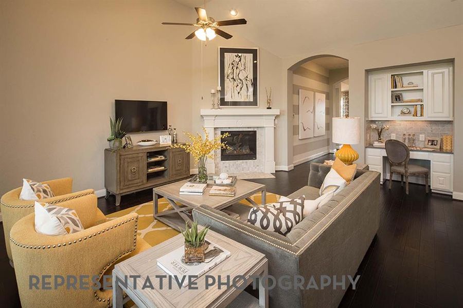 Furnished interior view inside a new home in Sandbrock Ranch, Aubrey (Image 19).