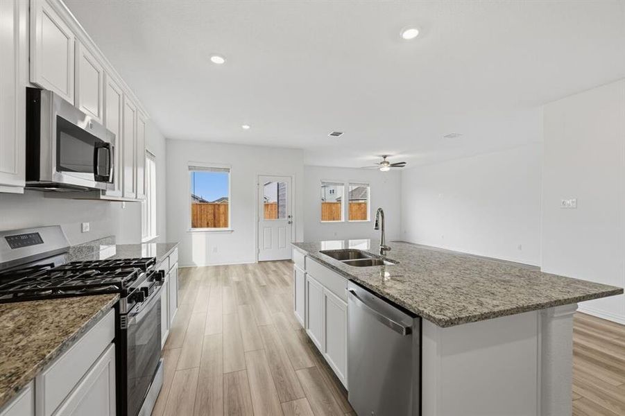 2307 Buffalo Bayou Way ~ Ready Now