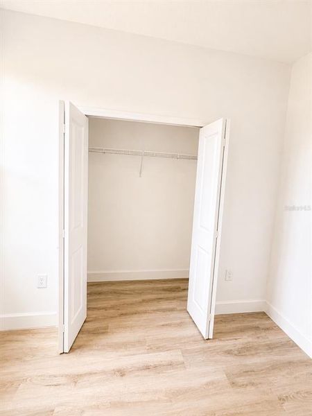 Spacious, unfurnished interior of a new home in , Kissimmee (Image 14).