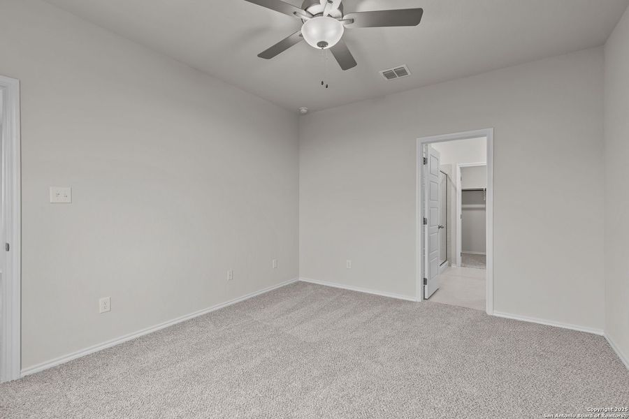 Spacious, unfurnished interior of a new home in Applewhite Meadows, San Antonio (Image 47). Spacious, unfurnished interior of a new home in Applewhite Meadows, San Antonio (Image 47).