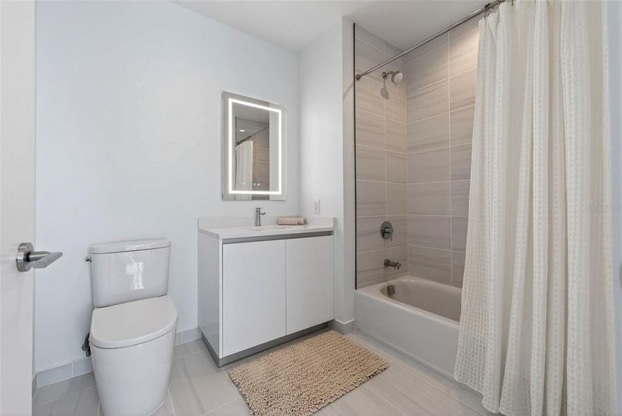 Furnished interior view inside a new home in , St. Petersburg (Image 42).