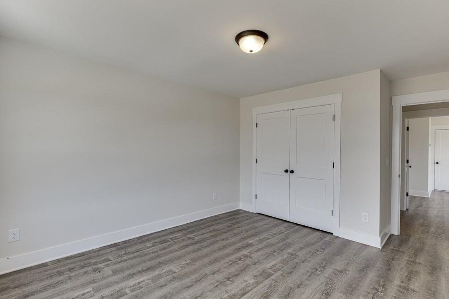 Spacious, unfurnished interior of a new home in , Hartwell (Image 34).