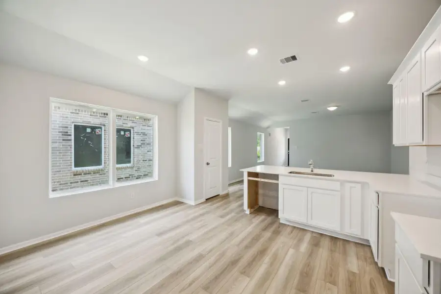 Image 25 of a home in Saint Tropez.