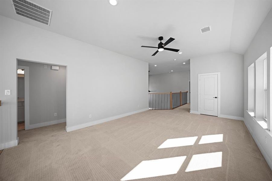 Spacious, unfurnished interior of a new home in Fields - 40' Lots, Frisco (Image 19). Spacious, unfurnished interior of a new home in Fields - 40' Lots, Frisco (Image 19).