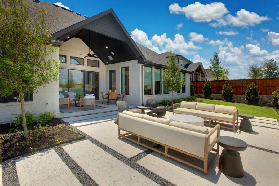 The Eastland II Outdoor Living Area