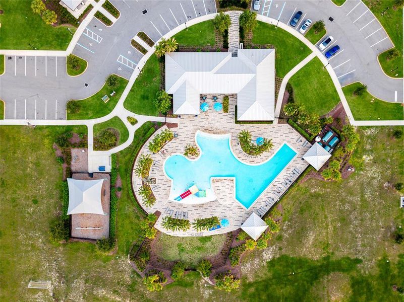 Community amenities in , Groveland (Image 36).