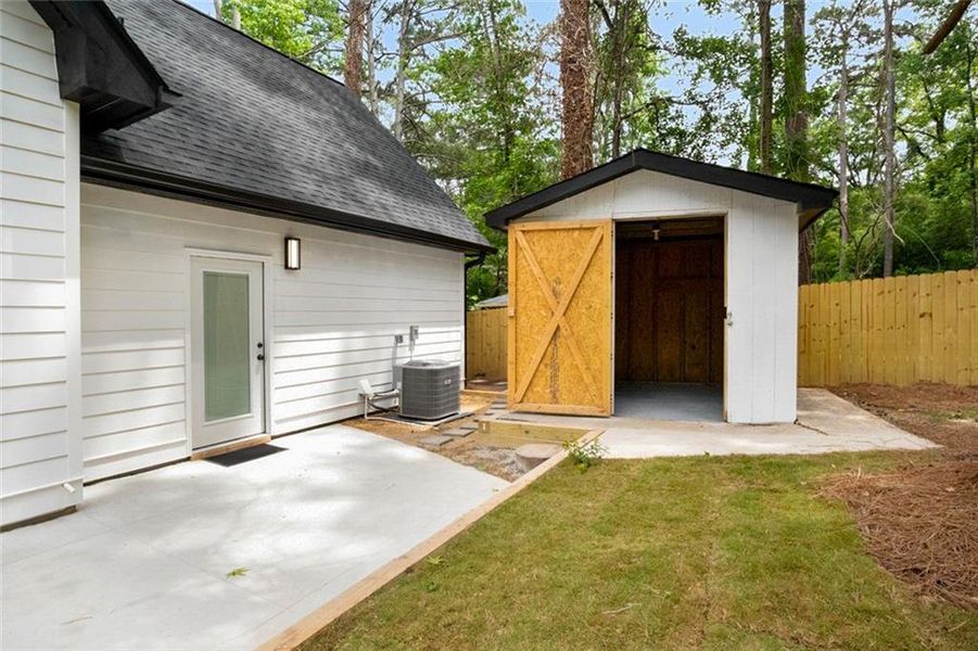 Front exterior of a new home in , Atlanta, GA, highlighting curb appeal (Image 15). Front exterior of a new home in , Atlanta, GA, highlighting curb appeal (Image 15).