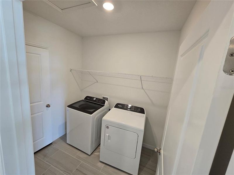 Spacious, unfurnished interior of a new home in Magnolia Bay - Classic Series, Nokomis (Image 19).