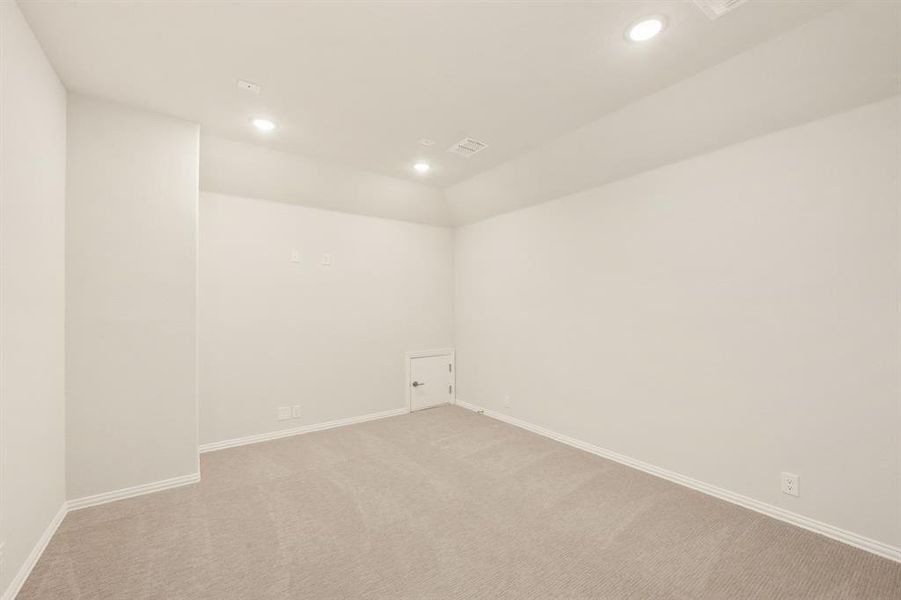 Spacious, unfurnished interior of a new home in Silo Mills, Joshua (Image 24).