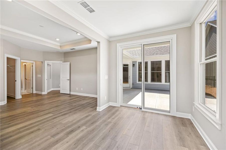 Spacious, unfurnished interior of a new home in The Courtyards at Bailey Farm, Dacula (Image 13).