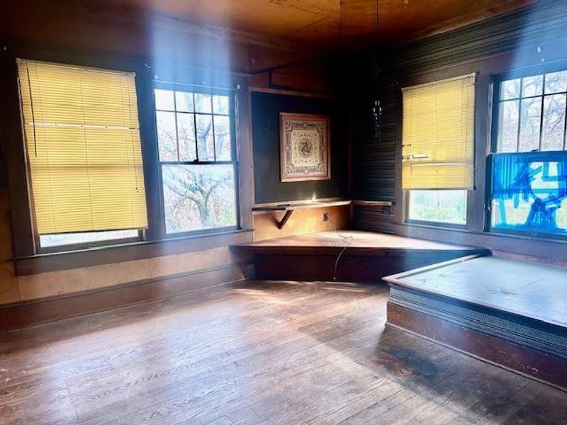 Community amenities in , Paris (Image 8).