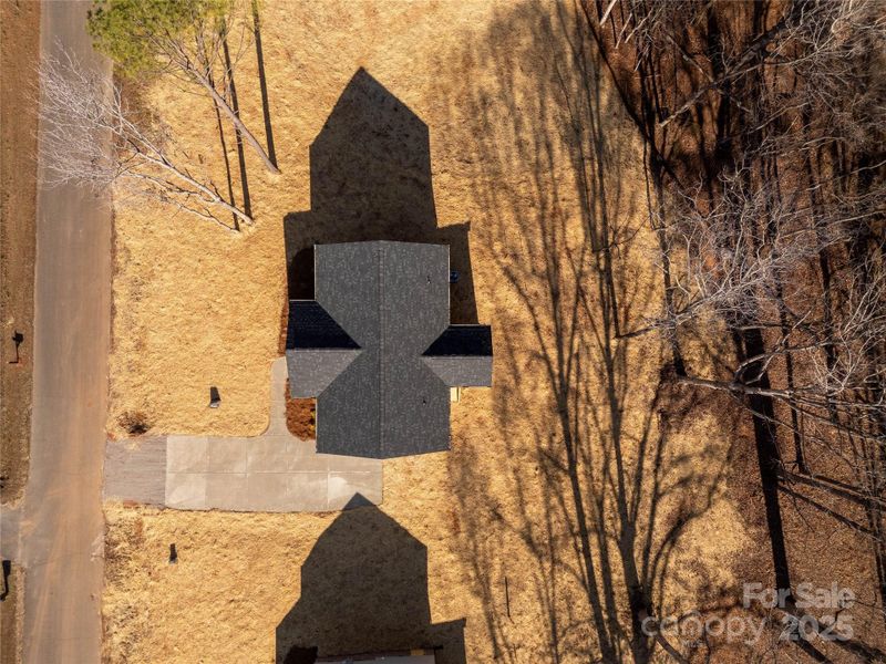 Image 28 of a home in .