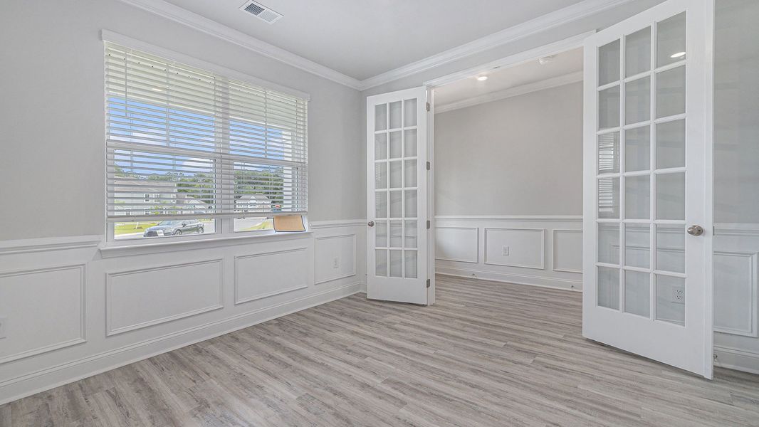 Spacious, unfurnished interior of a new home in Chapman Village, Conway (Image 17).