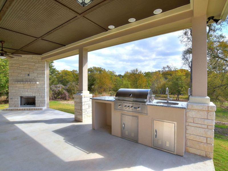 Representative exterior details of a home built from the Madera II by Giddens Homes in Scofield Farms Estates, Georgetown (Image 87).
