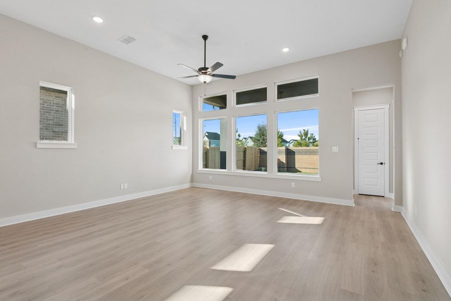 Spacious, unfurnished interior of a new home in , Katy (Image 23).