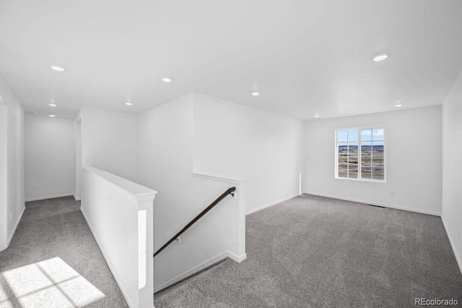 8800 Whiteclover ~ Ready Now